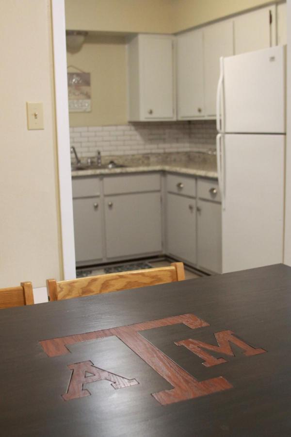 קולג' סטיישן Cool & Comfy Condo! Family Friendly! מראה חיצוני תמונה