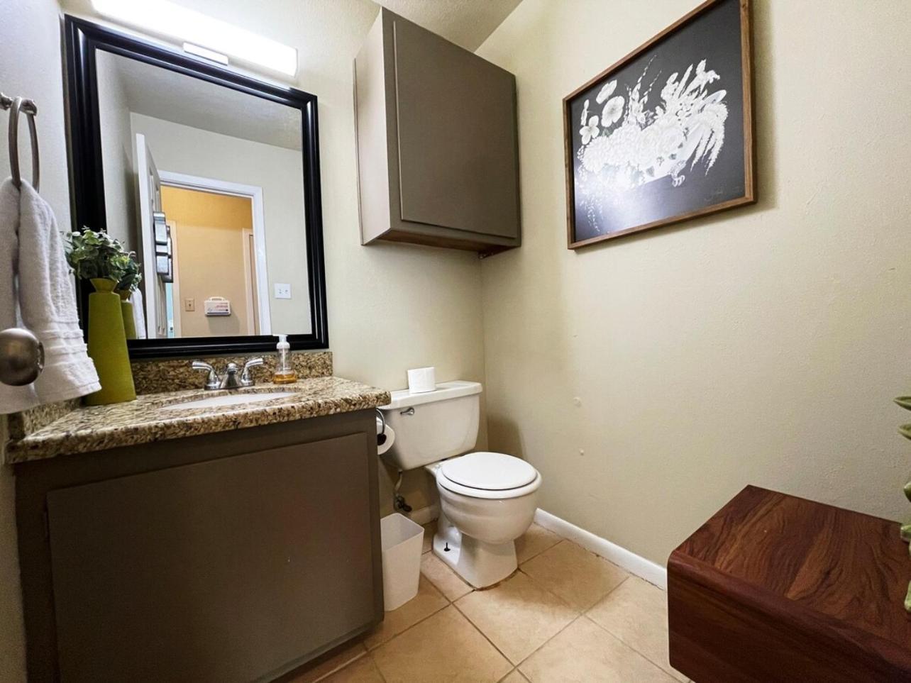 קולג' סטיישן Cool & Comfy Condo! Family Friendly! מראה חיצוני תמונה