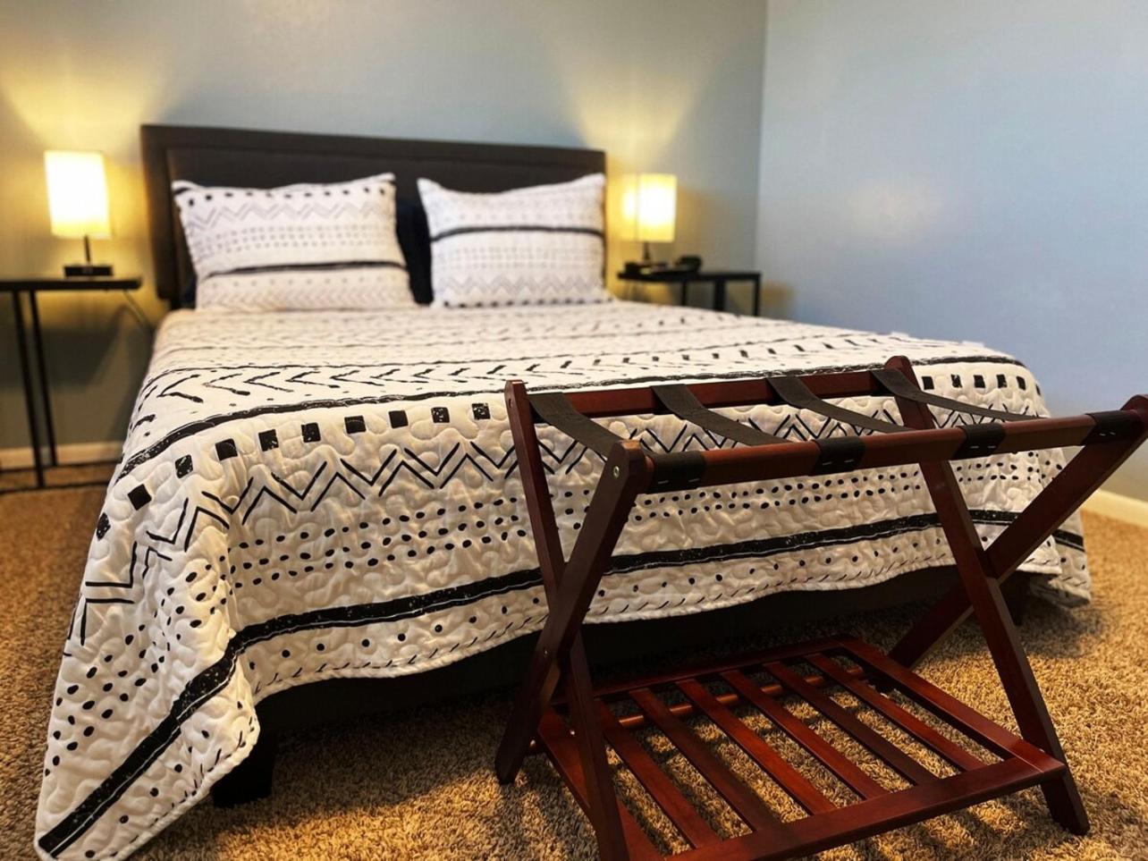 קולג' סטיישן Cool & Comfy Condo! Family Friendly! מראה חיצוני תמונה